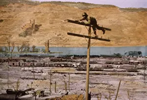 Lineman: WW2 - military - occupations - telecommunications