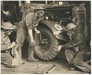Undaunted: WW2, Military Vehicle Wheel Change