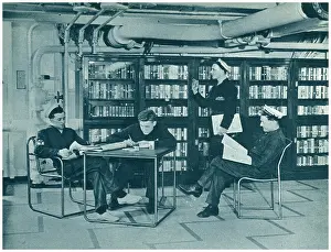 Crewmembers: WW2 Royal Navy Crew Reading