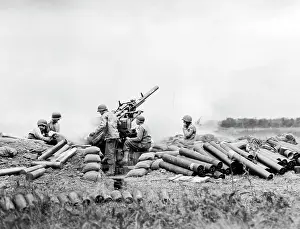 Omaha: WW2 - U.S. Army - Omaha Beach - Normandy