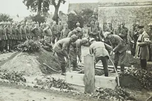 10ies: WWI - Burial of a Soldier 1916