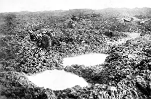 Salient: WWI, CEF Machine Gunners, Battle of Passchendaele, 1917
