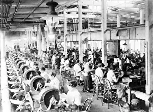 Browning: WWI, Women Making Browning Machine Guns