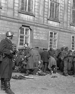 Kveten: WWII Prague May 1945, German POWs