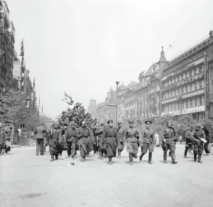 Historians: WWII - Red army in Prague - Protectorate Bohemia