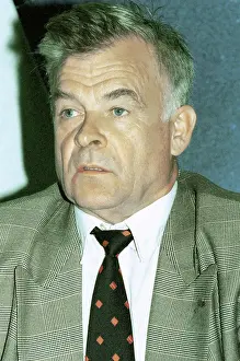 Salon: Yakov Bezel, 1997