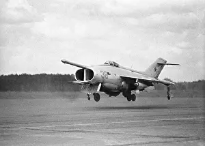 Airdrome: Yakovlev Yak-38 fighter aircraft, 1971