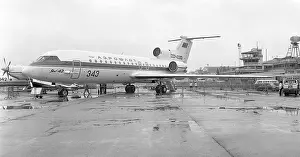 Cyrillic: Yakovlev Yak-42 SSSR-42303