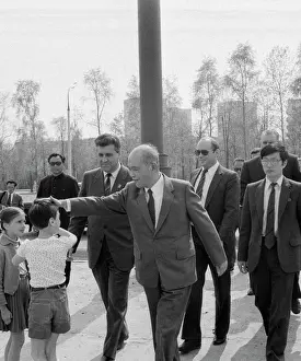 Krylatskoye: Yao Yilin visits USSR