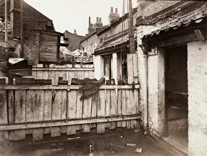 Limehouse: BACK YARD/LIMEHOUSE/SLUM