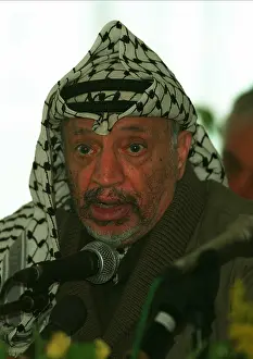 P.l.o: Yasser Arafat