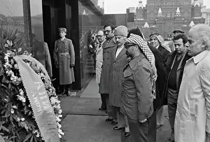 Yasser: Yasser Arafat visits USSR