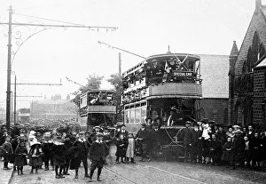 Yeadon: Yeadon First Tram from Leeds in 1906