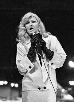 Toastmaster: Yelena Proklova, 1986