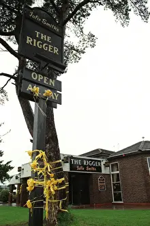 Rigger: Yellow Ribbons Outside The