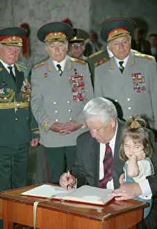Pantheon: Yeltsin in Volgograd