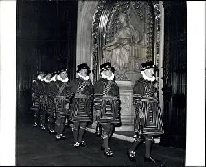 Thoroughly: Yeomen of the Guard searching Parliament building