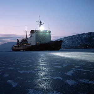 Ilyenko: Yermak nuclear-powered icebreaker, 1983