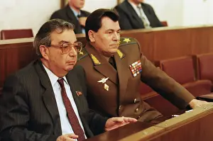 Shaposhnikov: Yevgeny Primakov at Supreme Soviet's special session, 1991