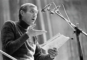 Yevtushenko: Yevgeny Yevtushenko, 1976