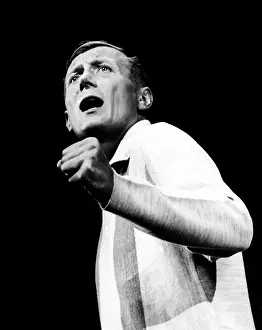 Mimik: Yevgeny Yevtushenko
