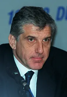 Papantoniou: Yiannos Papantoniou