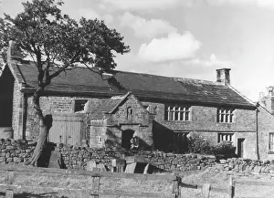 Otley: YORKSHIRE FARMHOUSE
