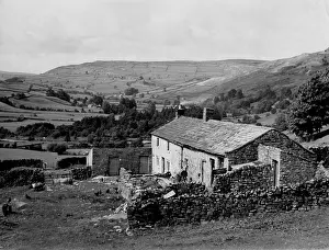 Pennines: YORKSHIRE FARMSTEAD