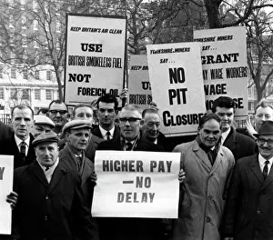 Mineworkers: Yorkshire miners protest