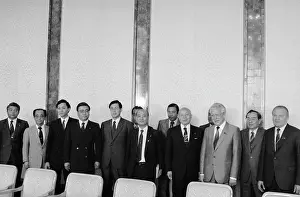 Welcomes: Yoshio Sakurauchi visits USSR