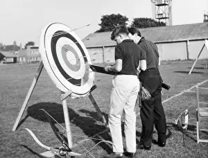 Archery: YOUNG ARCHERS