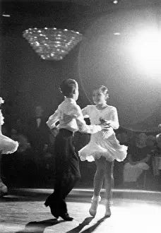 Jeanette Jones: Young ballroom dancers in action