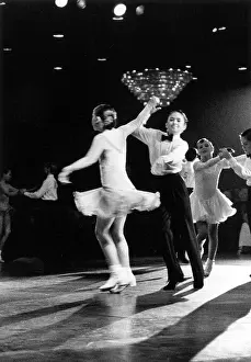 Jeanette Jones: Young ballroom dancers in action