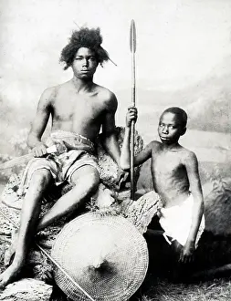 Dres: Young Egyptian warriors with spear