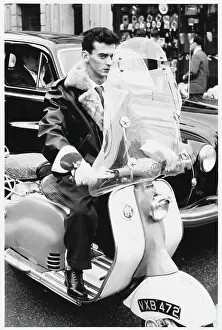Windshield: YOUNG MAN/LAMBRETTA/1959