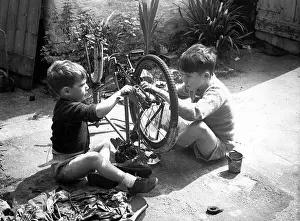 Upturned: YOUNG MECHANICS