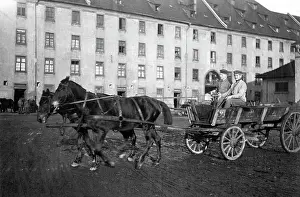 Agers: Young men at a driving lesson, 1918