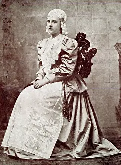 Helper: Young Wilhemina, Queen of the Netherlands