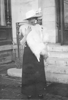 Thick: Young woman with fur