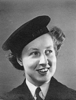Hildi Reinhart: Young woman in naval uniform