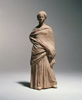 Figurines: Young woman standing