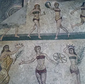 Casale: Young women in bathing suites