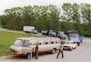 Likhachev: Yunost type minivan, 1993
