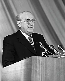 Politburo: Yuri Andropov, 1980