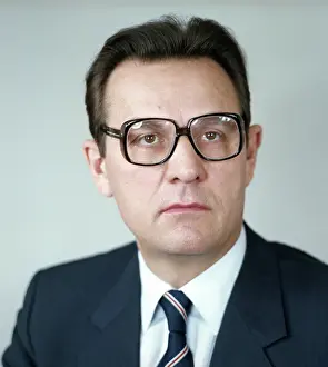 Shemyakin: Yuri Ovchinnikov, 1985