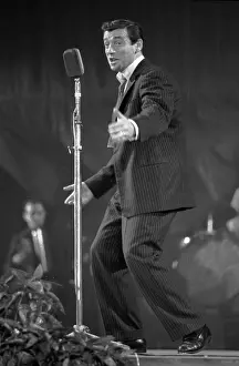 Rostislav: Yves Montand - singer