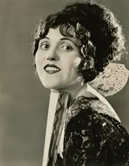 Zalla: Zalla Zarana - actress