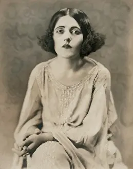 Zalla: Zalla Zarana - actress