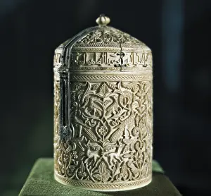 Andalusians: Zamora Pyxis. 946. This pyxis has a notice explaining