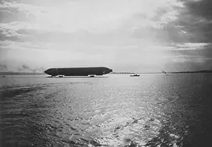 Friedrichshafen: Zeppelin airship LZ 4 on the Bodensee with tow rope, 1908